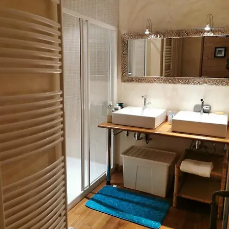 T4 Atypique Carnot Apartment Annecy